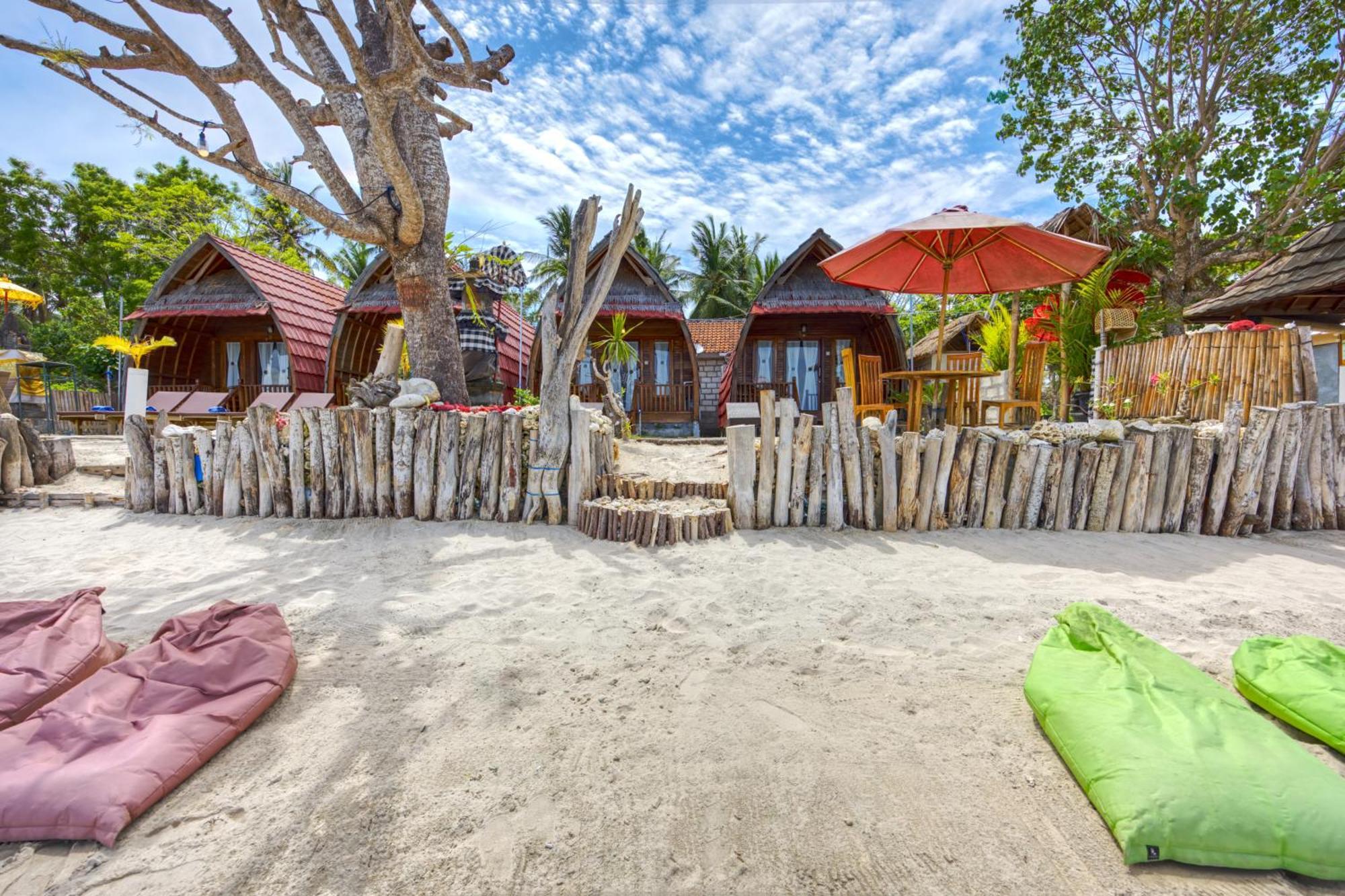 Santen Beach Bungalows Ped Exteriör bild