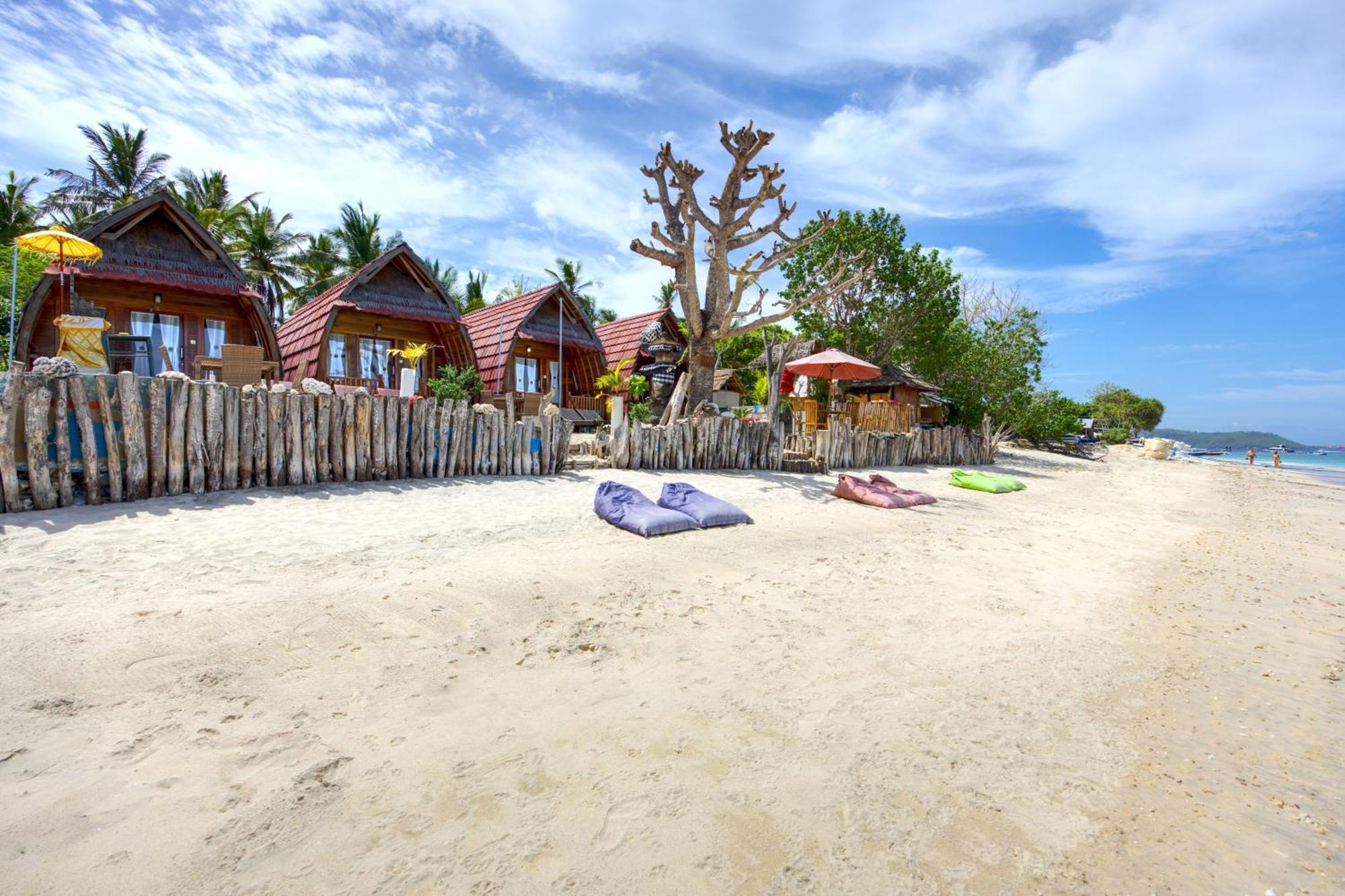 Santen Beach Bungalows Ped Exteriör bild